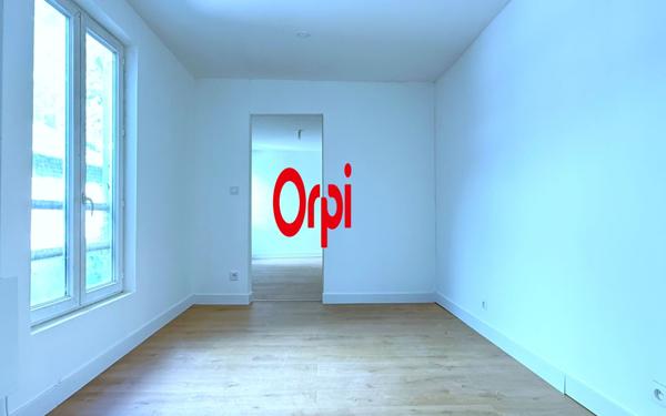 Appartement à louer    3 pièces •  La Fère