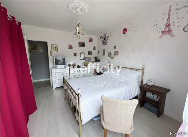 Maison 5 pièces - 175 m² Exclusivité efficity