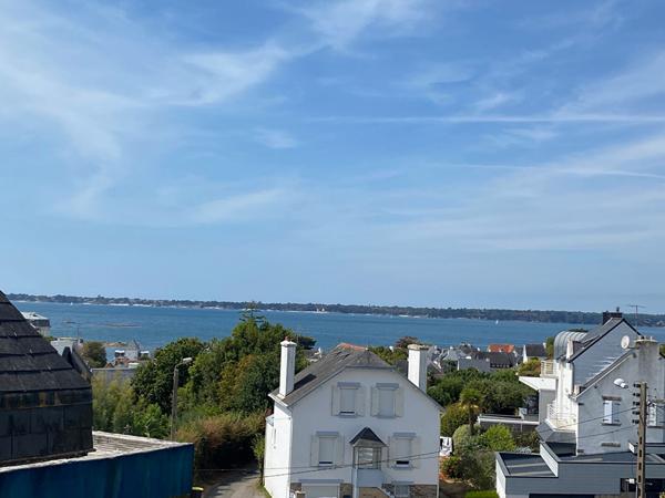 Concarneau .Appartement  lumineux de 71m2 idéalement situé .