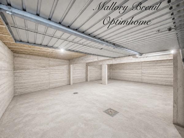 Garage 75 m2 à SETE