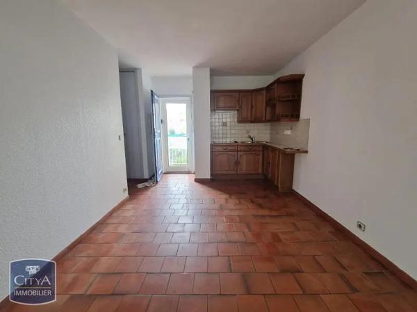 Appartement à louer 2 pièces 28.67m² Fréjus (83600)