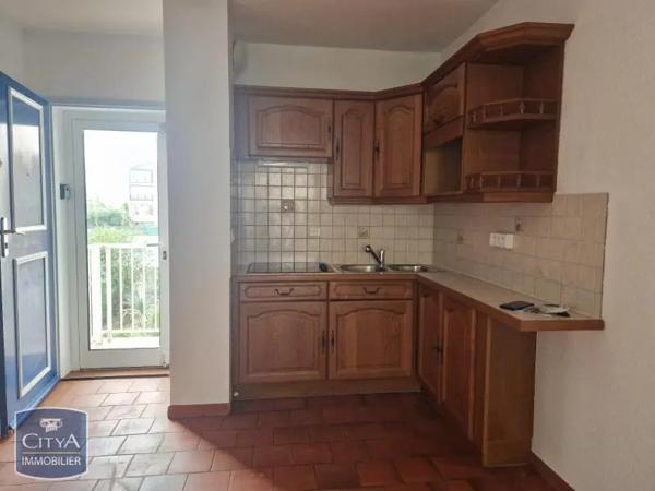 Appartement à louer 2 pièces 28.67m² Fréjus (83600)
