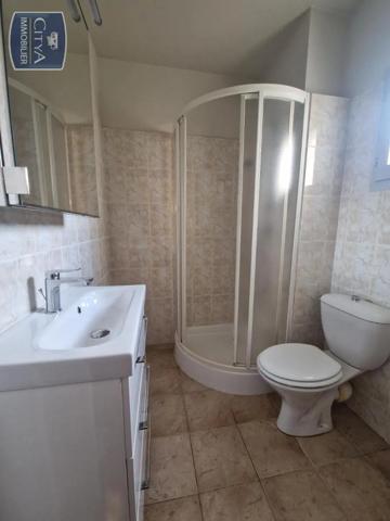 Appartement à louer 2 pièces 28.67m² Fréjus (83600)
