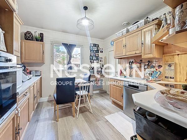 Maison Roquebrune Sur Argens 7 pièce(s) 171m2