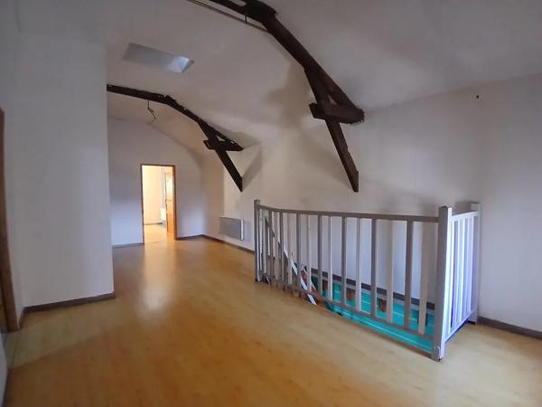 Maison 4 chambres proche commodités Roumazières-Loubert