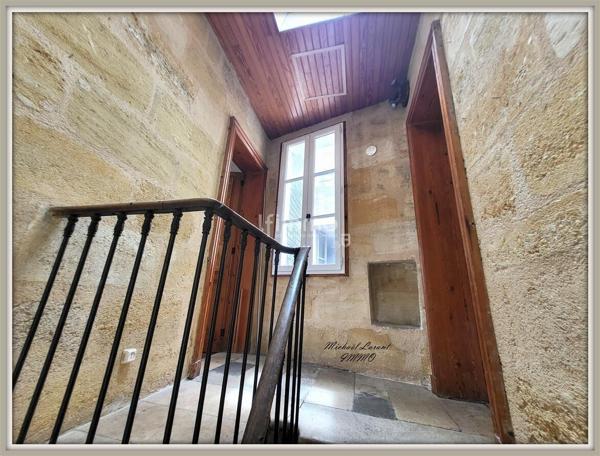 Maison en pierre de 146 m² à 50 m de la Place Camille Jullian