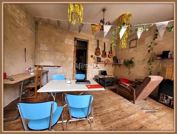 Maison en pierre de 146 m² à 50 m de la Place Camille Jullian