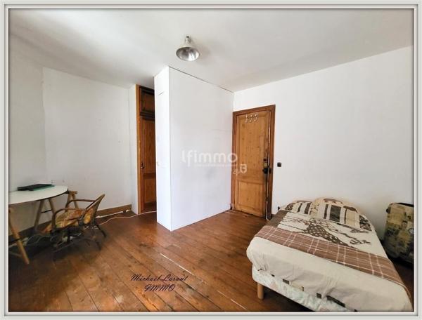 Maison en pierre de 146 m² à 50 m de la Place Camille Jullian