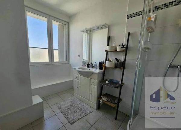 Ensemble Immobilier 5 logements à Dompierre