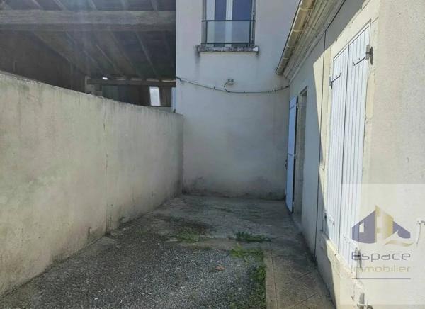 Ensemble Immobilier 5 logements à Dompierre