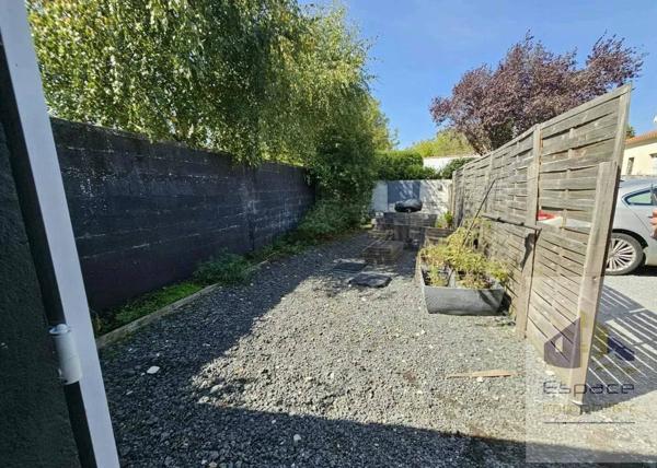 Ensemble Immobilier 5 logements à Dompierre