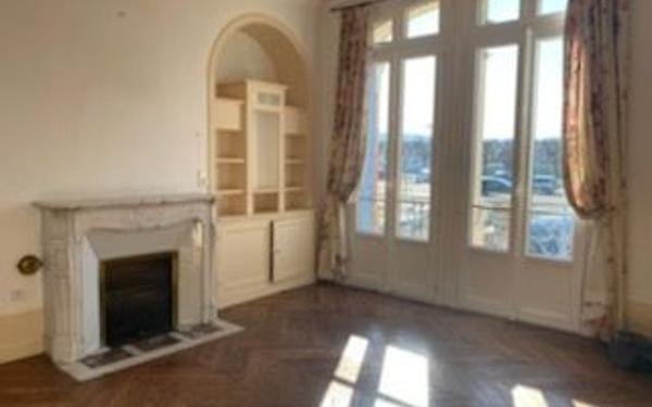 Maison à vendre    5 pièces • 185 m2 Château-Thierry