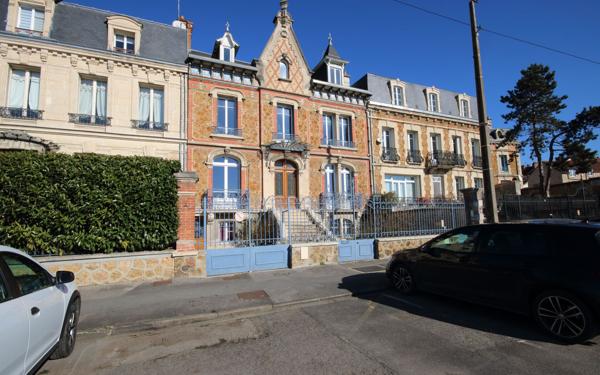 Maison à vendre    5 pièces • 185 m2 Château-Thierry