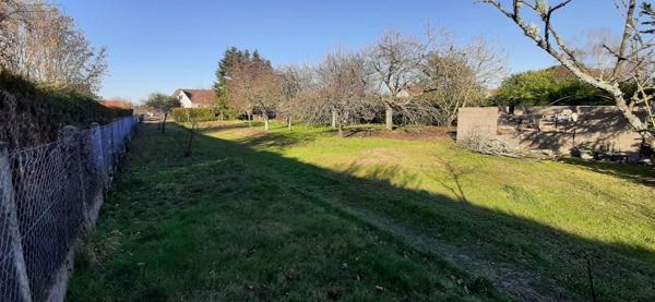 Terrain à Batir à vendre à Huisseau-sur-Cosson dans le Loir-et-Cher (41350), ref : 022/1161