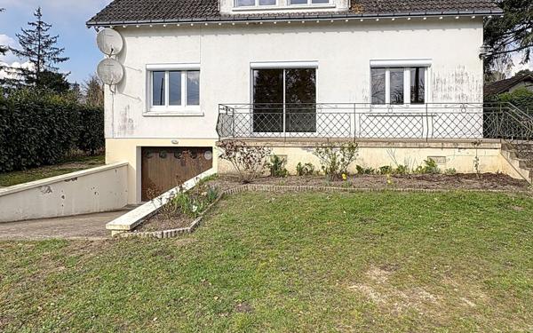 Maison à vendre    5 pièces •  Gièvres