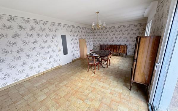 Maison à vendre    5 pièces •  Gièvres