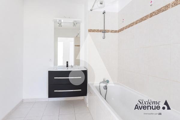 Appartement 4 pièces 77.3 m2