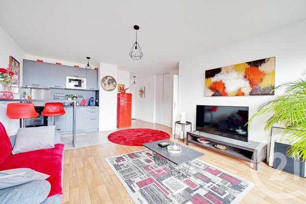 Appartement F3 à vendre  3 pièces - 64 m2 ST DENIS - 93