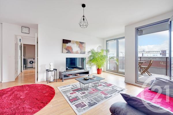 Appartement F3 à vendre  3 pièces - 64 m2 ST DENIS - 93