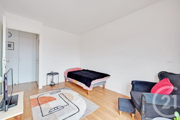 Appartement F3 à vendre  3 pièces - 64 m2 ST DENIS - 93