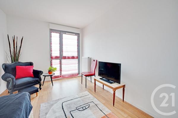 Appartement F3 à vendre  3 pièces - 64 m2 ST DENIS - 93