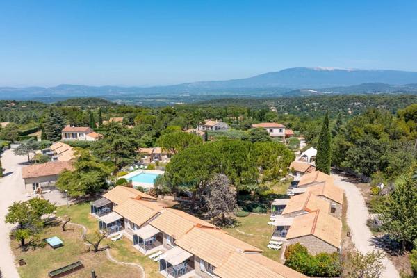 Vente immobilière : Propriété à La Roque-sur-Pernes  52 pièces 865 m² 1 900 000 €- Bel Air.