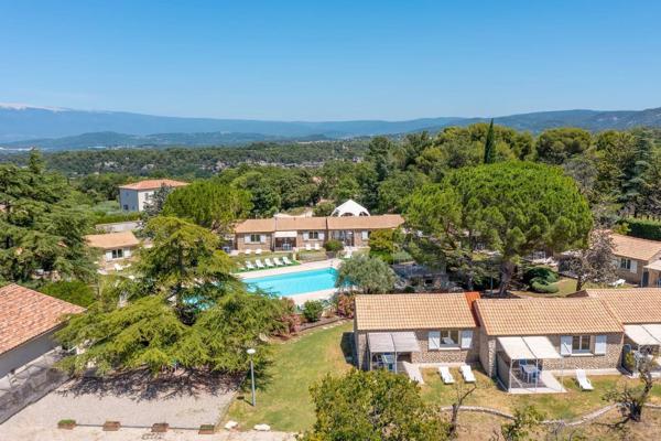 Vente immobilière : Propriété à La Roque-sur-Pernes  52 pièces 865 m² 1 900 000 €- Bel Air.