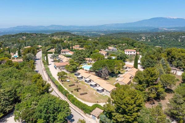 Vente immobilière : Propriété à La Roque-sur-Pernes  52 pièces 865 m² 1 900 000 €- Bel Air.