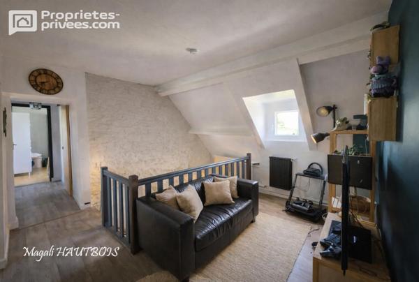 Maison rénovée, à proximité de Saint-Hilaire-Du-Harcouet 8 pièce(s) 156 m2