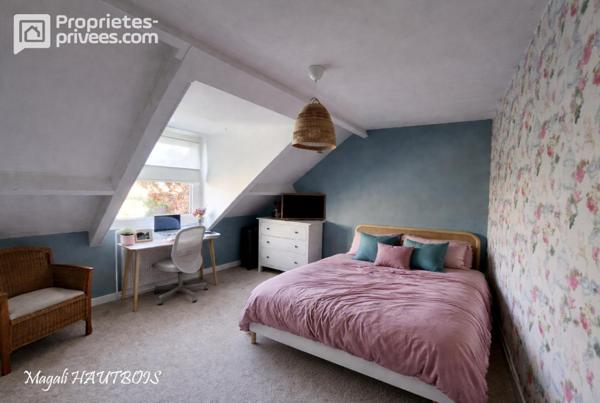 Maison rénovée, à proximité de Saint-Hilaire-Du-Harcouet 8 pièce(s) 156 m2