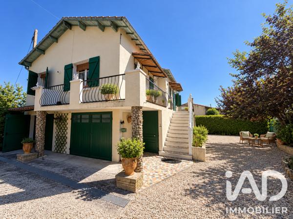 Maison à vendre 5 pièces 120 m² Le Puy-Sainte-Réparade