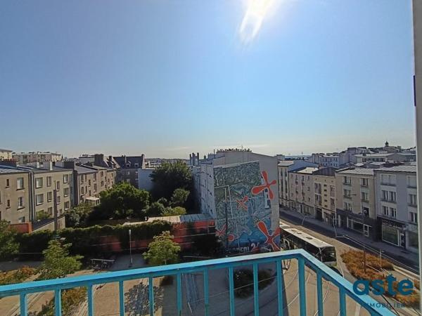 Appartement T2 Dernier Étage – Vue Dégagée – Brest Recouvrance / Prat Lédan