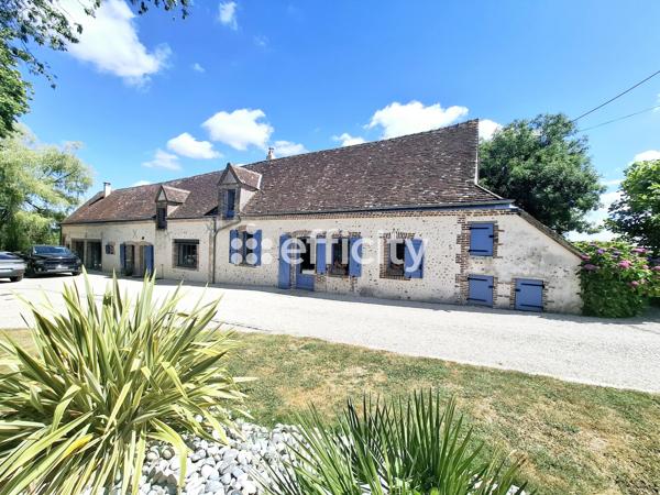 Maison 8 pièces - 335 m²