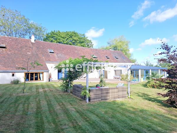 Maison 8 pièces - 335 m²