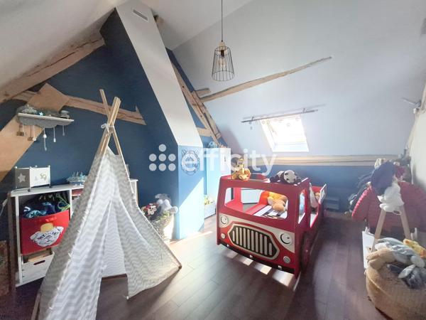 Maison 8 pièces - 335 m²