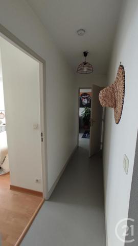 Appartement F3 à vendre  3 pièces - 66,27 m2 SAINTES - 17