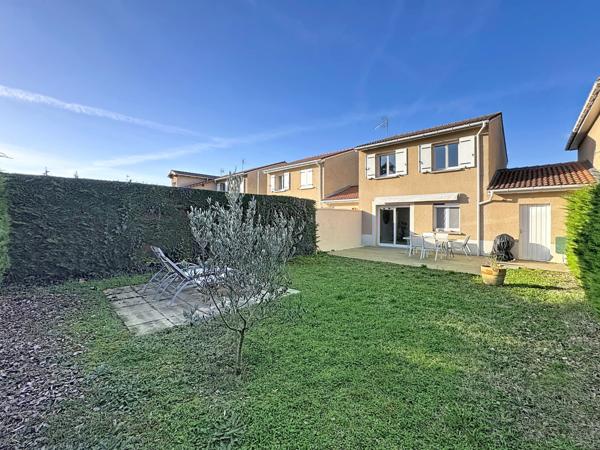 Meyzieu (69330) Charmante maison familiale des années 2000 de 83,26 m2. avec jardin et garage