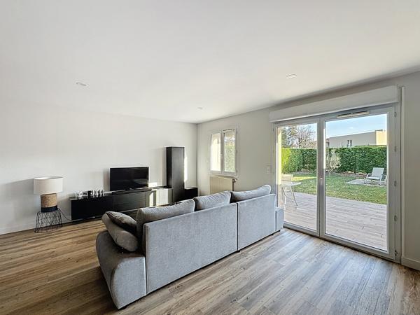 Meyzieu (69330) Charmante maison familiale des années 2000 de 83,26 m2. avec jardin et garage