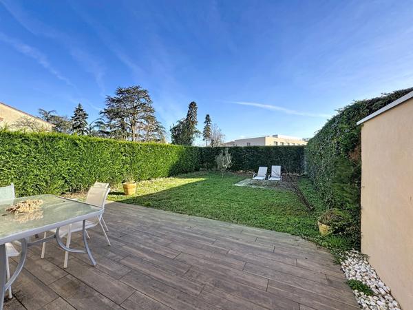 Meyzieu (69330) Charmante maison familiale des années 2000 de 83,26 m2. avec jardin et garage