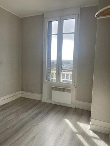 2 PIÈCES LUMINEUX ET CALME À CHATOU 11, rue Brunier Bourbon