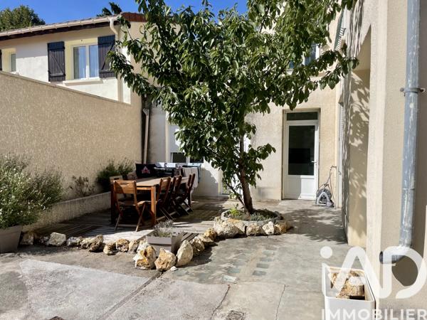 Location appartement 1 pièce 12 m² Villeneuve-le-Roi