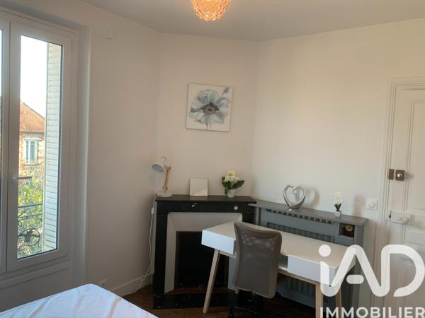 Location appartement 1 pièce 12 m² Villeneuve-le-Roi