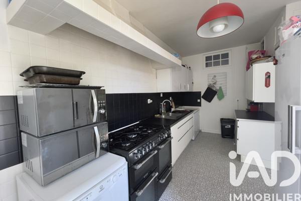 Location appartement 1 pièce 12 m² Villeneuve-le-Roi