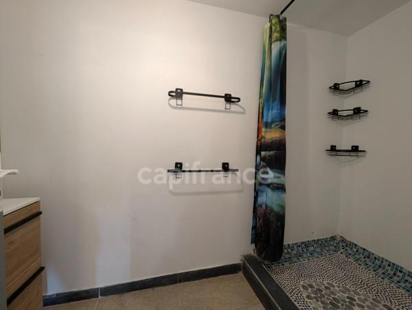 Maison à vendre 4 pièces AMBARES ET LAGRAVE (33)