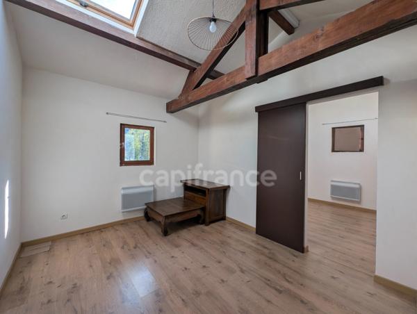 Maison à vendre 4 pièces AMBARES ET LAGRAVE (33)