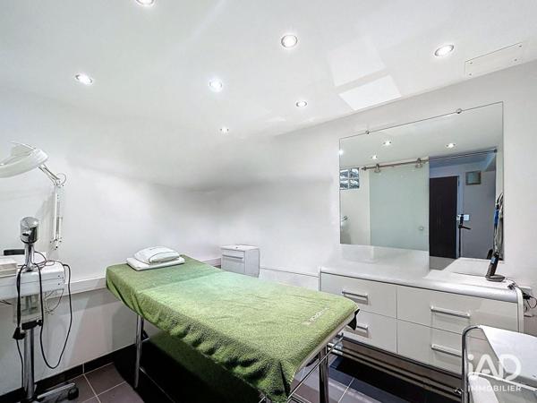 Boutique/Local commercial à vendre 72 m² La Celle-Saint-Cloud