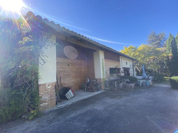 Moissac (82200) MOISSAC Ravissante maison de campagne avec maison d'amis, piscine et terrains de 6 plus hec