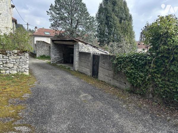 Ensemble de deux maisons mitoyennes DOUELLE
