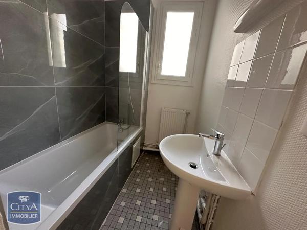 Appartement à louer 4 pièces 73.58m² Lyon (69002)