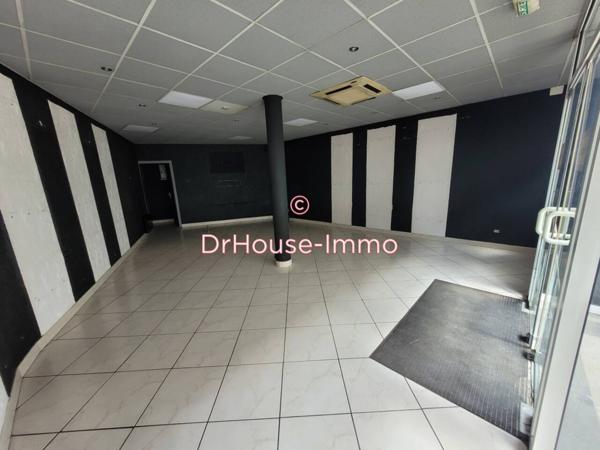 Commerce à louer 2 pièces de 50 m²